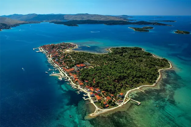 Boat tour Sibenik archipelago